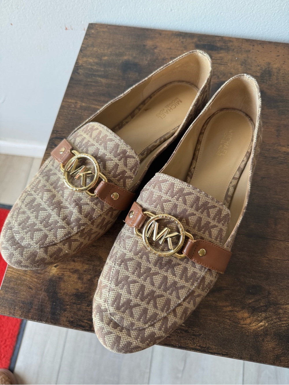 Michael Kors Women's 9.5M Brown Monogram MK Logo Hardware Loafers Flats Slips On